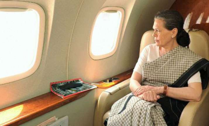 sonia gandhi salutes soldiers killed in kashmir