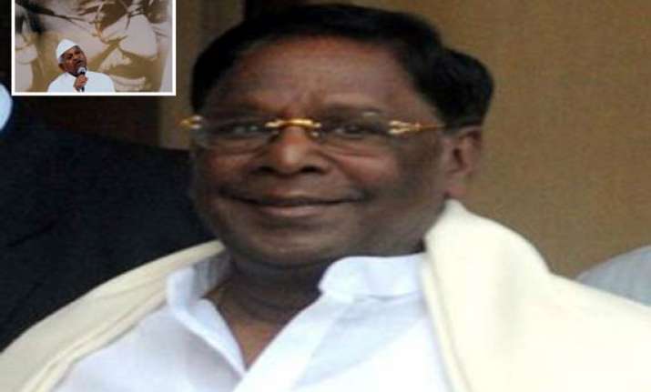 hazare trying to create crisis should call off fast