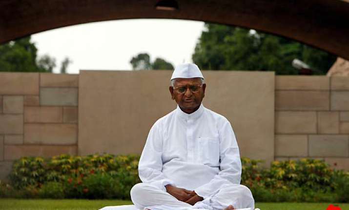anna hazare comes out with new blog handle