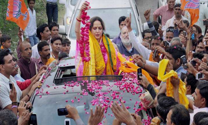 hema malini makes dream debut in mathura