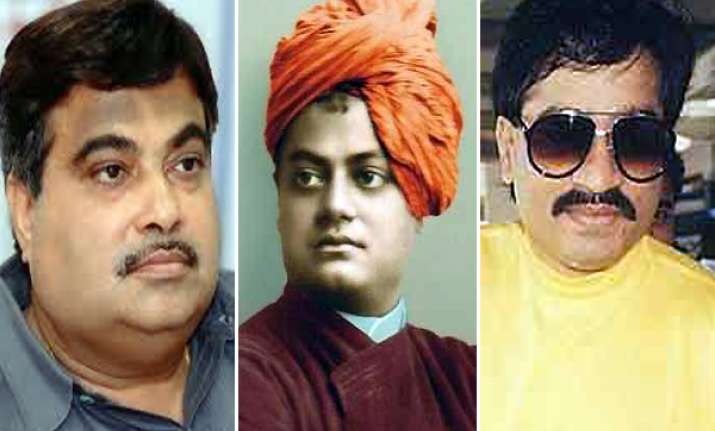 gadkari denies equating vivekananda dawood i was only