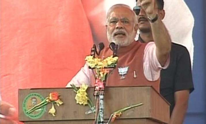 in pics narendra modi s rally in maharashtra and karnataka