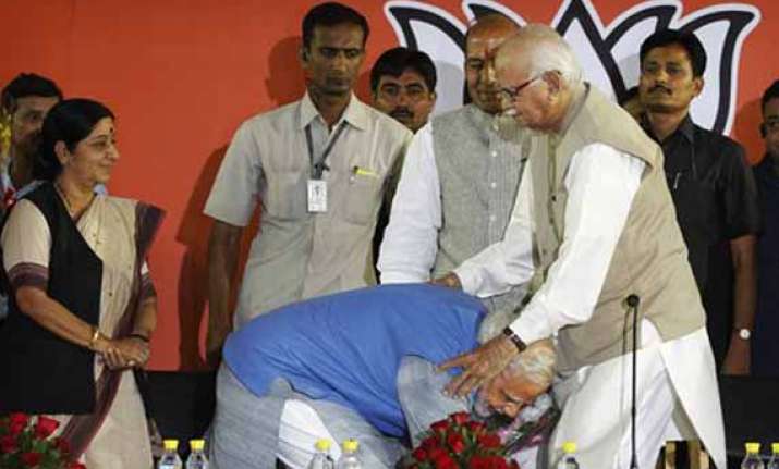 in pics when narendra modi touched advani s feet