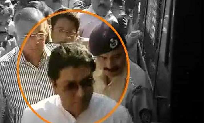 in pics raj thackeray s detention by police and his