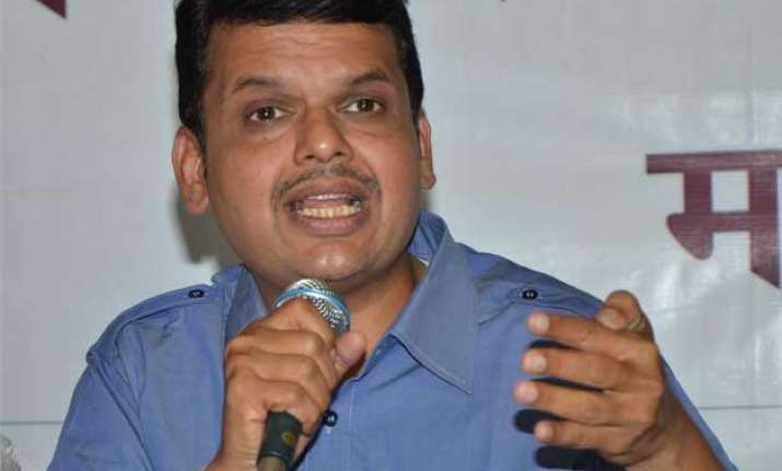 mayors should be empowered says maharashtra cm devendra