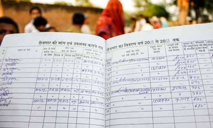 parliament panel questions govt silence over cag audit of