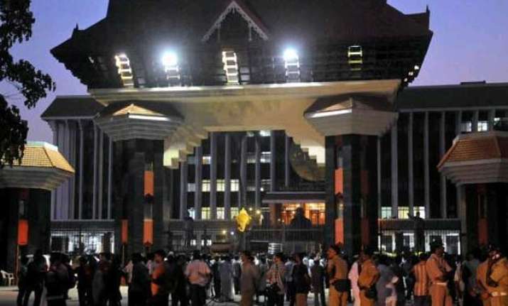 ldf yuva morcha activists lay siege around kerala assembly