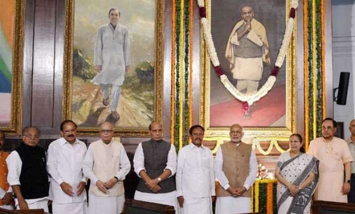 congress says run for unity shows hypocrisy of modi bjp