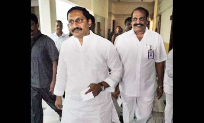 kiran kumar reddy takes oath as ap cm