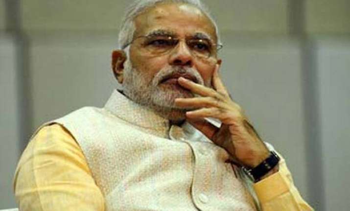 pm modi donates a month s salary to quake relief fund