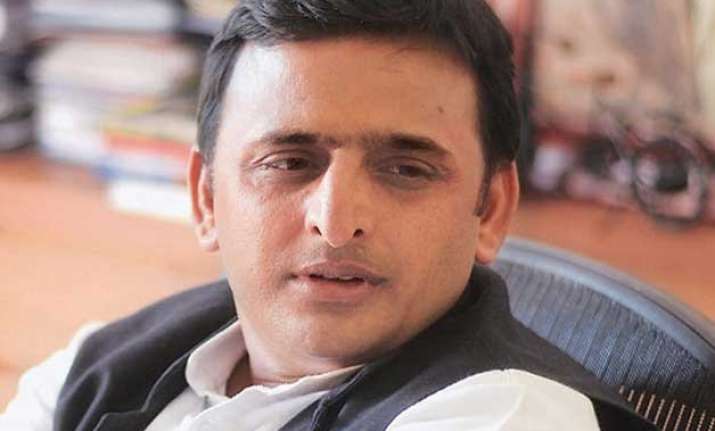 akhilesh yadav blames centre for price rise
