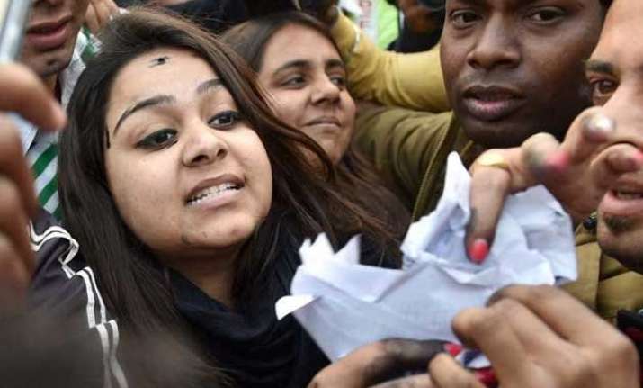 kejriwal ink attack court sends accused to 14 day judicial