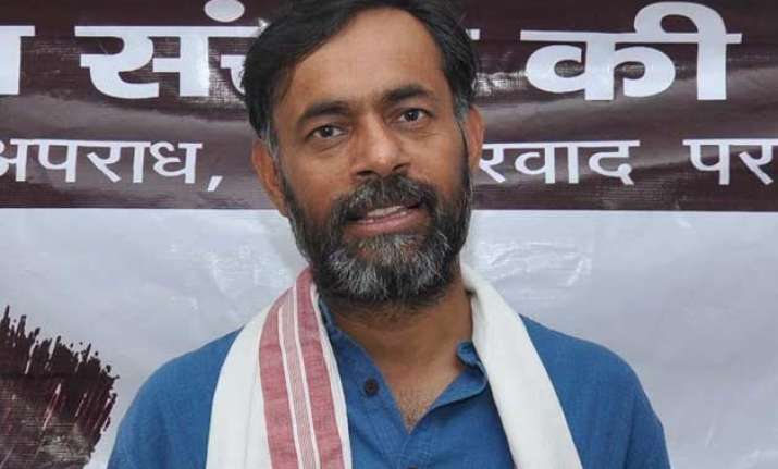 yogendra yadav to meet aap volunteers in chattisgarh lucknow