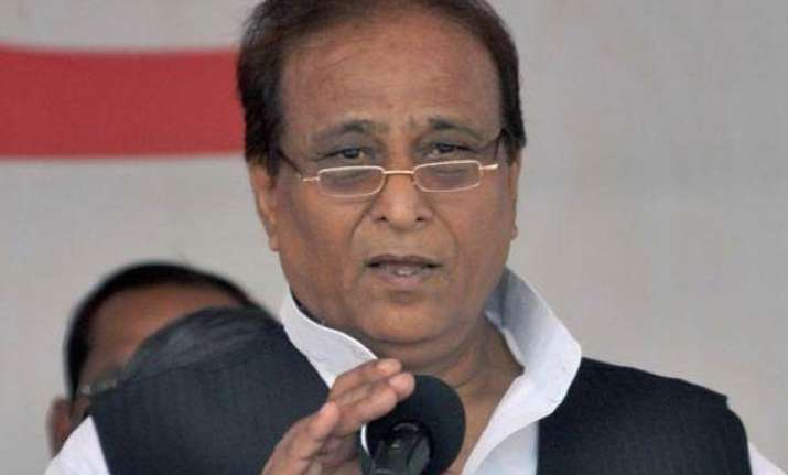 azam slams modi s paris visit calls him a liar
