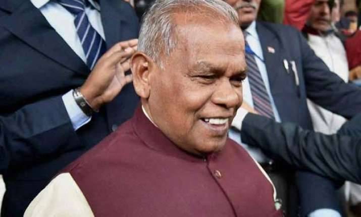 nda hits out at nitish congress says manjhi quit at bjp