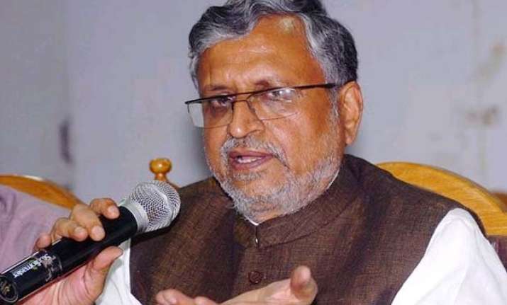 nitish can t guarantee good governance after joining lalu
