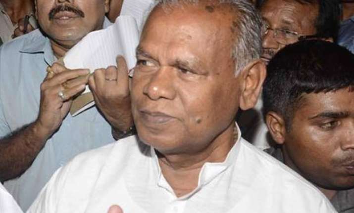posters ridicule manjhi bjp outside nitish residence
