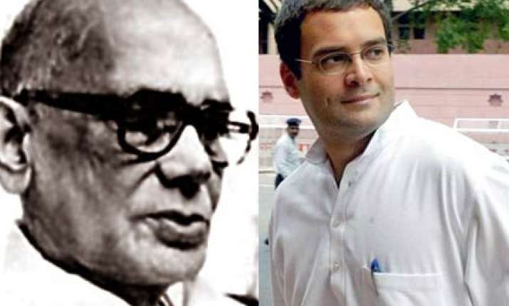 congress says rahul is like jp