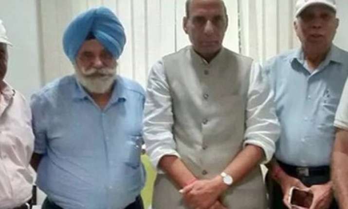 ex servicemen meet rajnath singh seek early implementation