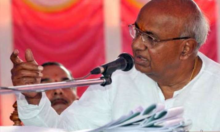 yeddyurappa should step down to ensure fair trade gowda