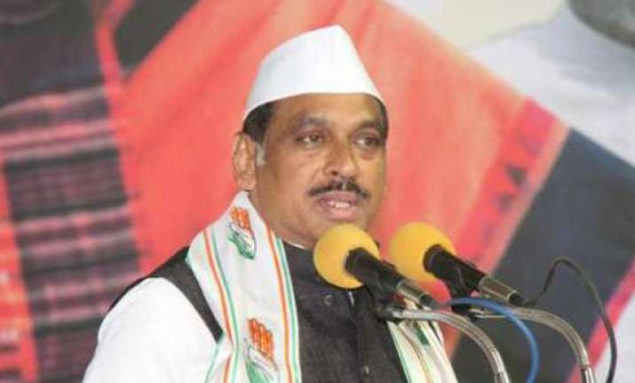 maharashtra congress chief manikrao thakre resigns