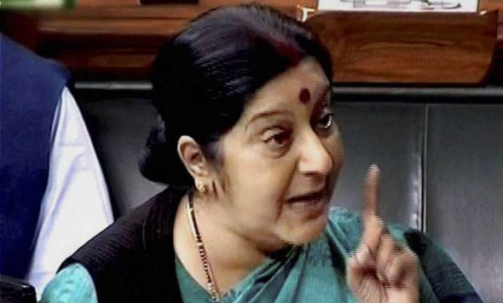 7 432 complaints of exploitation of indian workers in gulf