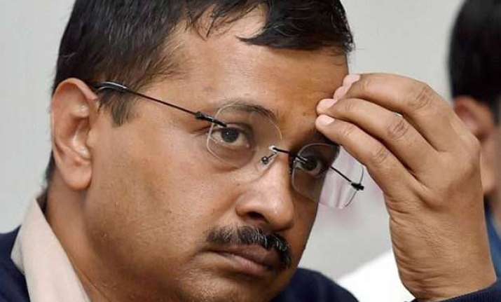 rohith s mother meets arvind kejriwal demands job for