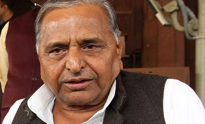 court summons mulayam singh yadav for rape remark