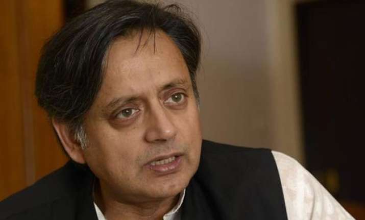 shashi tharoor refers to aap while raking up inner party