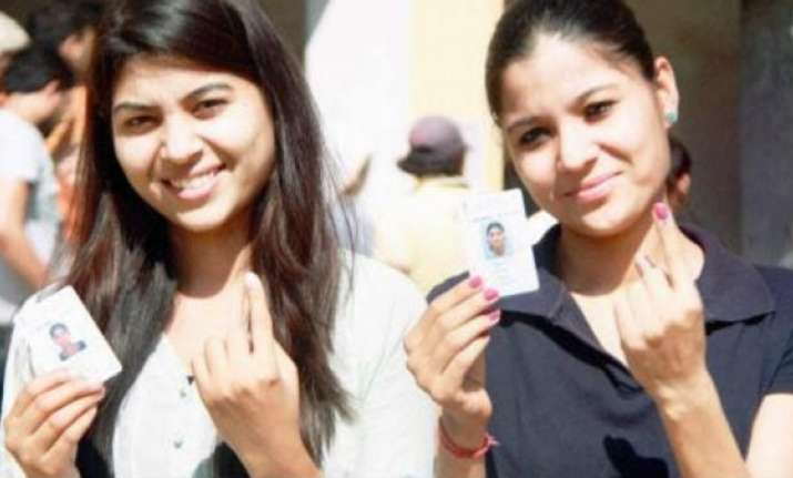 day before maharashtra counting parties hold cards close to