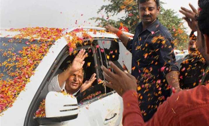 saifai wears festive look to celebrate mulayam singh yadav