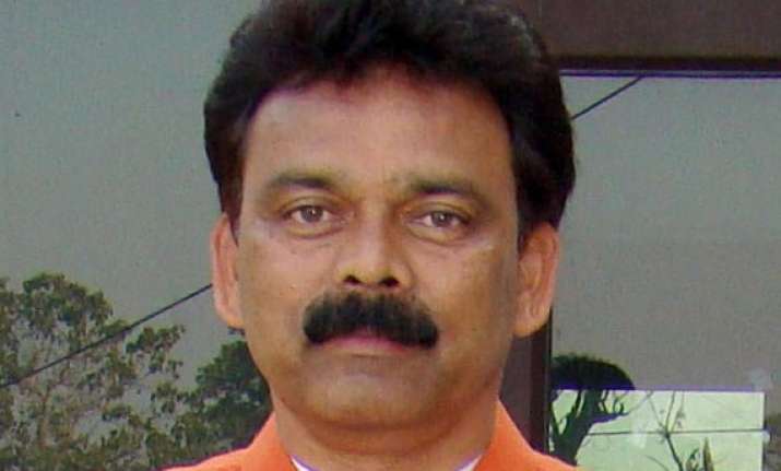 jharkhand congress leaders rush to delhi to discuss poll
