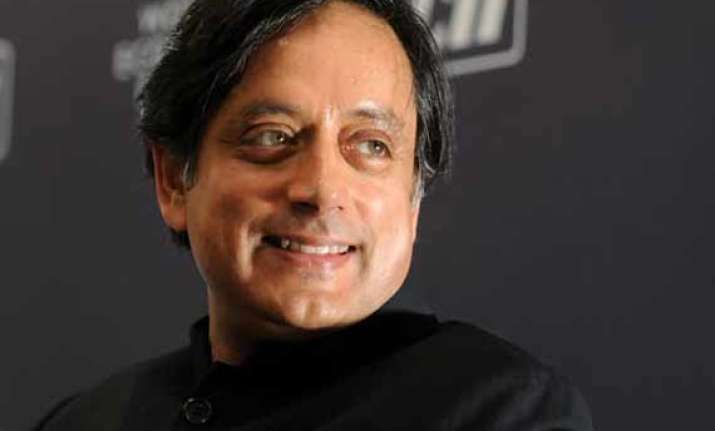 shashi tharoor thanks digvijay singh for his confidence in