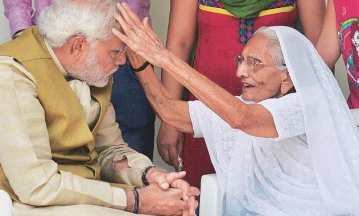 pm modi s mother taken to hospital with chest pain