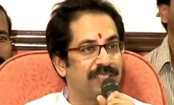 finally shiv sena welcomes fadnavis as new cm