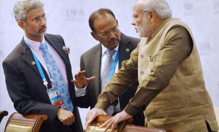 pm modi meets nsa foreign secretary over pathankot attack