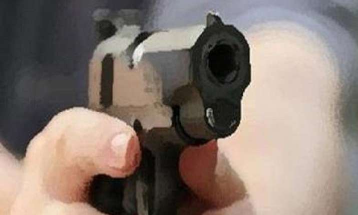 sp leader shot dead in up 2 held