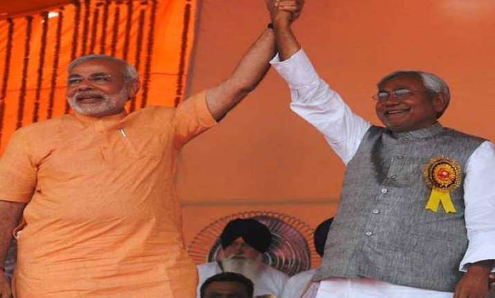 nitish kumar praises narendra modi for very quick response