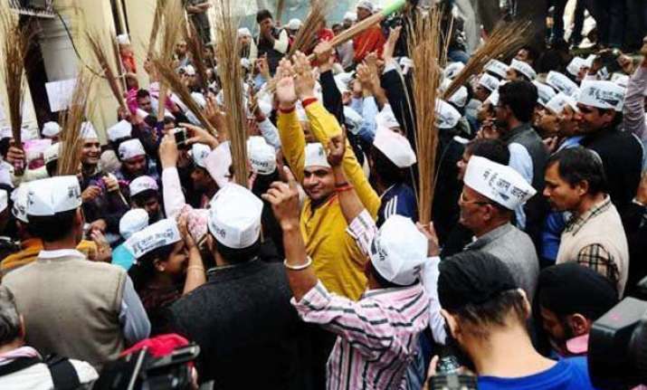 aap to launch stir against land bill in up
