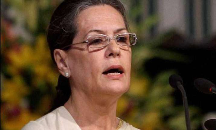 sonia accuses govt of failing to fulfil promises to andhra