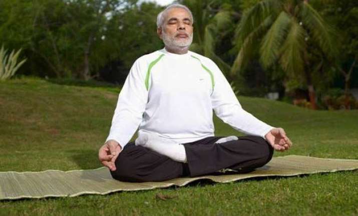 pm modi to practice yoga with kids at rajpath on