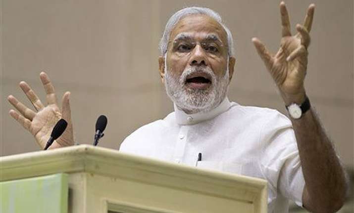pm modi to have naav pe charcha with french president