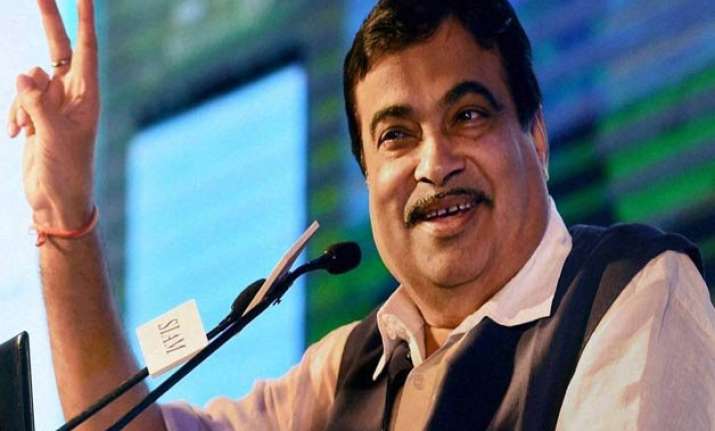 gadkari proposes ropeway from delhi to manesar