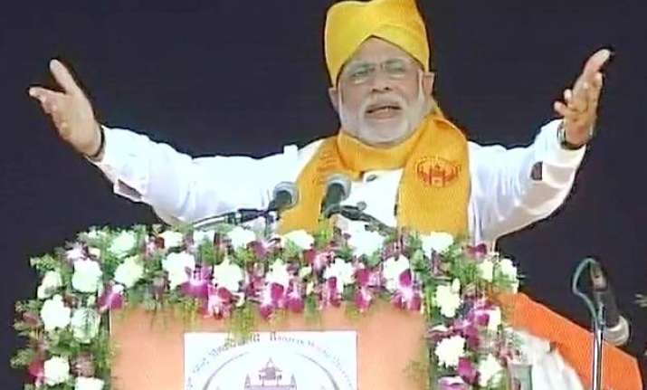 pm modi urges youth to take pride in india s culture