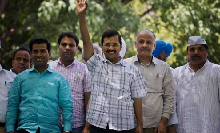 aap govt decides to build memorial of gajendra singh