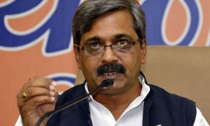 bjp welcomes sc observation congress for fresh polls in