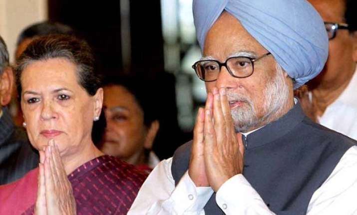 sonia gandhi appeals prez to intervene in farmers interest