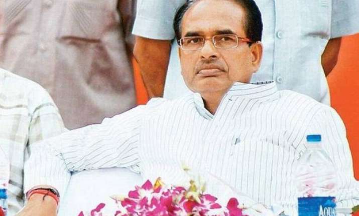 not right to link every death with vyapam scam says shivraj
