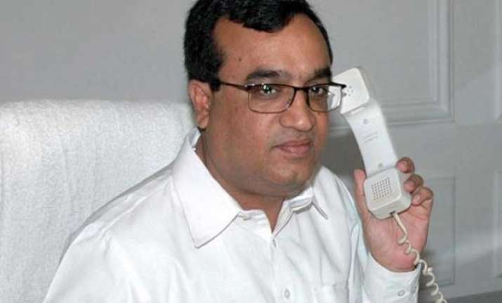 congress promises law on right to housing for slum dwellers