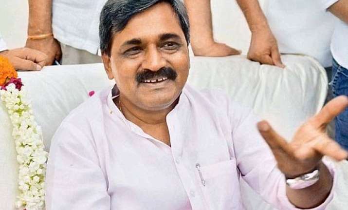 bjp asks kejriwal to give clarification on aap mla charges